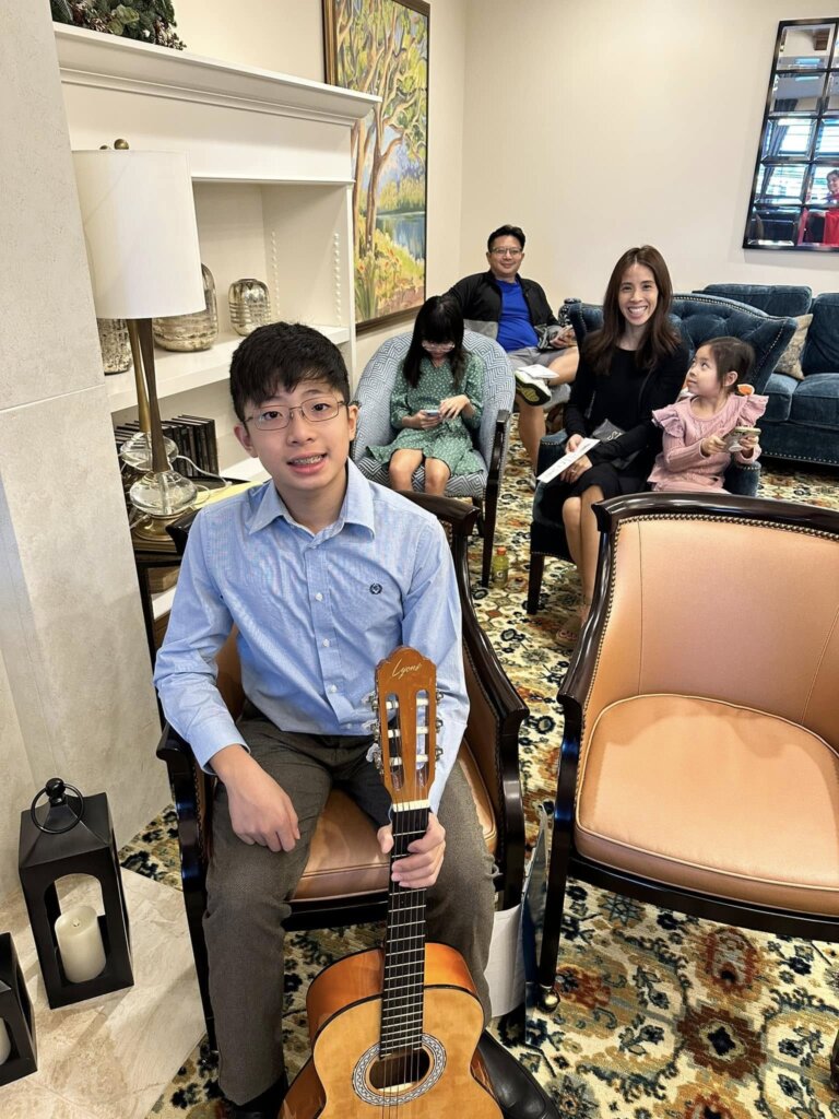 student-guitar-performance-growth-sugar-land-century-fine-arts-02