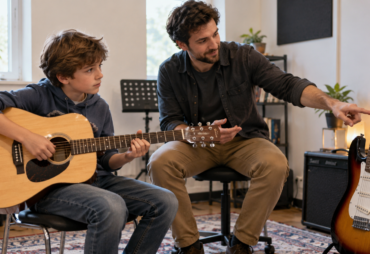 Should a Beginner Start on Acoustic or Electric Guitar?